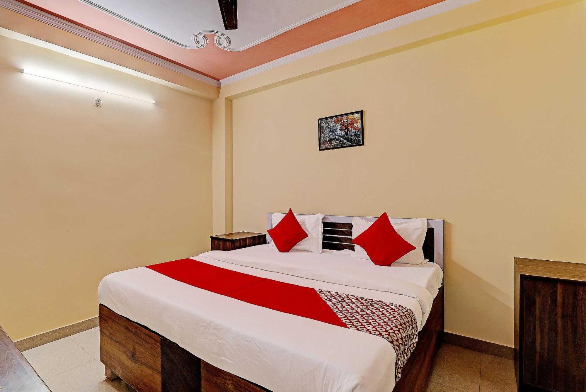 Super Hotel O Fort Inn Lucknow Exterior foto